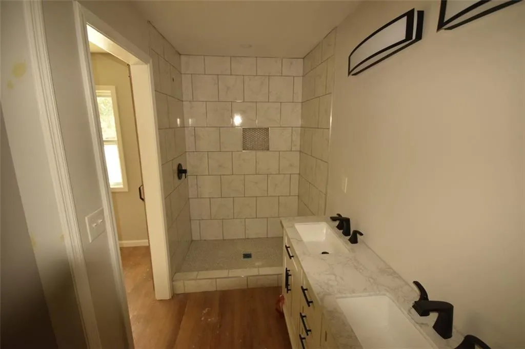 1639 Bridgeport Drive Nw, Atlanta, Georgia 30318, 3 Bedrooms Bedrooms, ,2 BathroomsBathrooms,Residential,For Sale,1639 Bridgeport Drive Nw,7633903