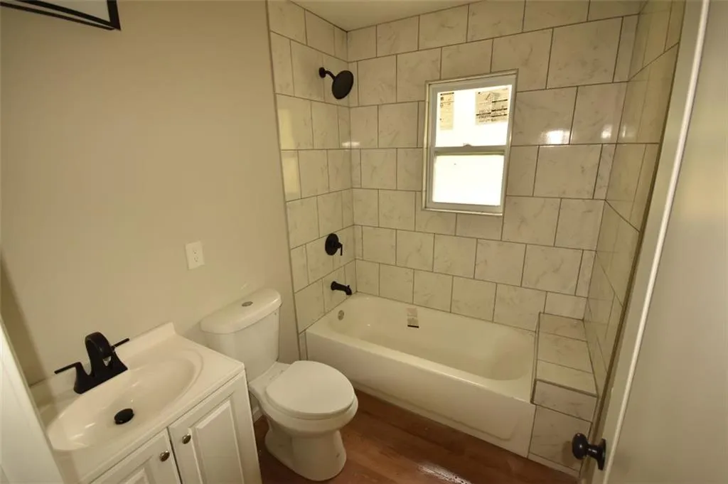 1639 Bridgeport Drive Nw, Atlanta, Georgia 30318, 3 Bedrooms Bedrooms, ,2 BathroomsBathrooms,Residential,For Sale,1639 Bridgeport Drive Nw,7633903