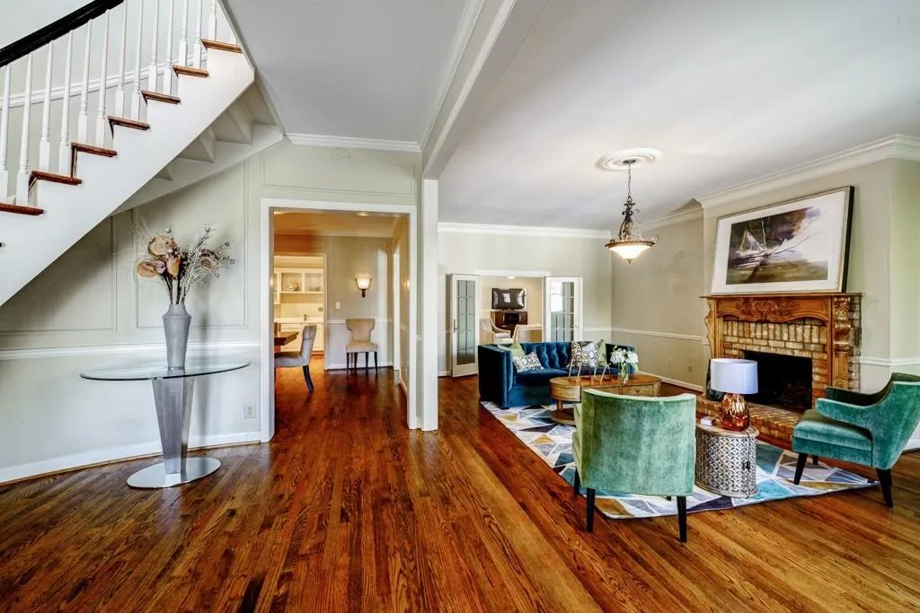 23 Brookhaven Drive, Atlanta, Georgia 30319, 6 Bedrooms Bedrooms, ,6 BathroomsBathrooms,Residential,Sold,23 Brookhaven Drive,5795760