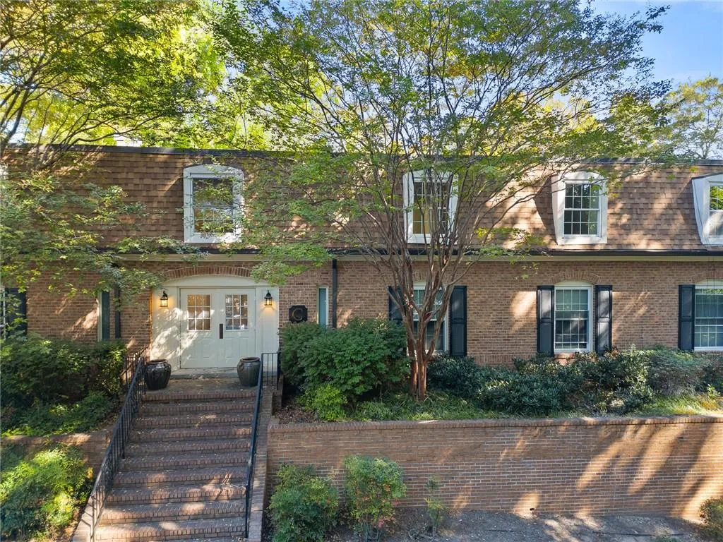 1261 Lavista Road Ne Unit C-3, Atlanta, Georgia 30324, 3 Bedrooms Bedrooms, 0 ,2 BathroomsBathrooms,Residential,For Sale,1261 Lavista Road Ne Unit C-3,7701704