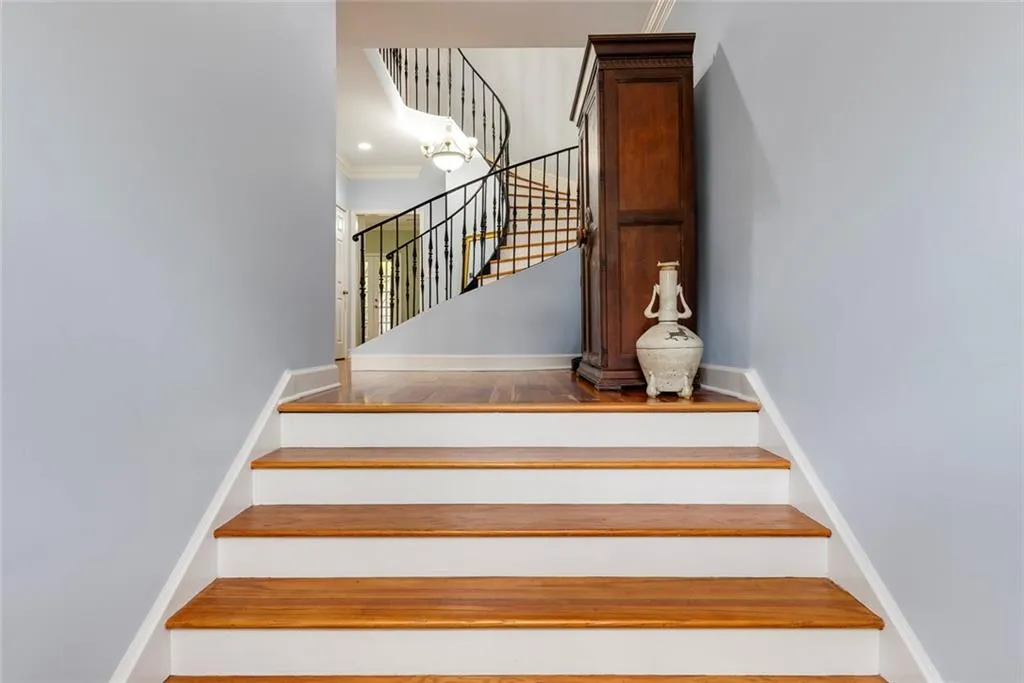105 Jefferson Circle, Sandy Springs, Georgia 30328, 3 Bedrooms Bedrooms, ,2 BathroomsBathrooms,Residential,Sold,105 Jefferson Circle,7550296