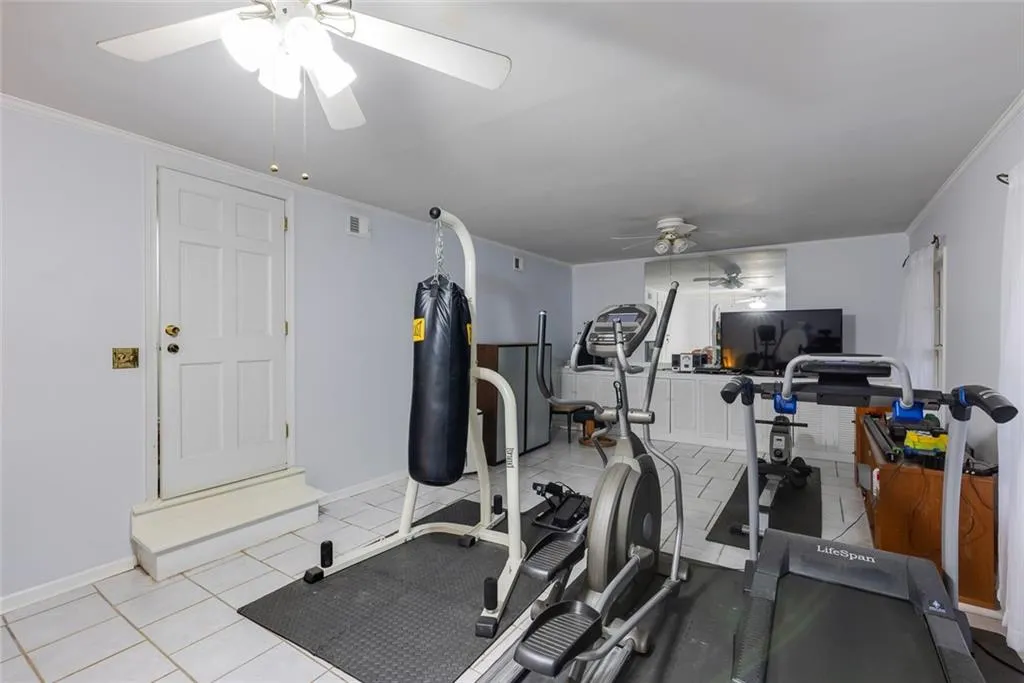 105 Jefferson Circle, Sandy Springs, Georgia 30328, 3 Bedrooms Bedrooms, ,2 BathroomsBathrooms,Residential,Sold,105 Jefferson Circle,7550296