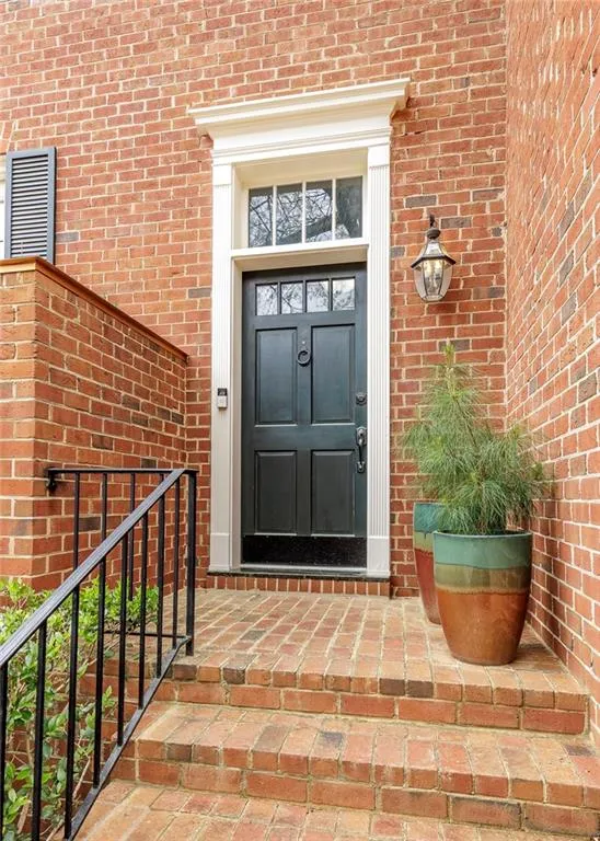 105 Jefferson Circle, Sandy Springs, Georgia 30328, 3 Bedrooms Bedrooms, ,2 BathroomsBathrooms,Residential,Sold,105 Jefferson Circle,7550296