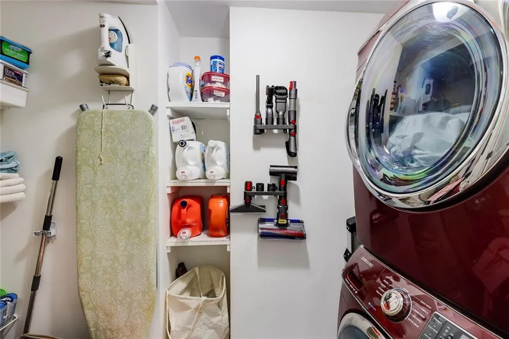 Laundry Room on Main Level & Washer/Dryer Stay!