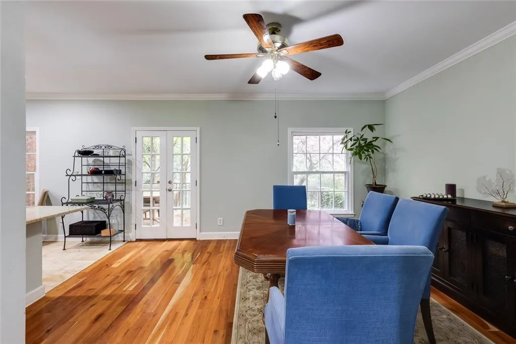 105 Jefferson Circle, Sandy Springs, Georgia 30328, 3 Bedrooms Bedrooms, ,2 BathroomsBathrooms,Residential,Sold,105 Jefferson Circle,7550296