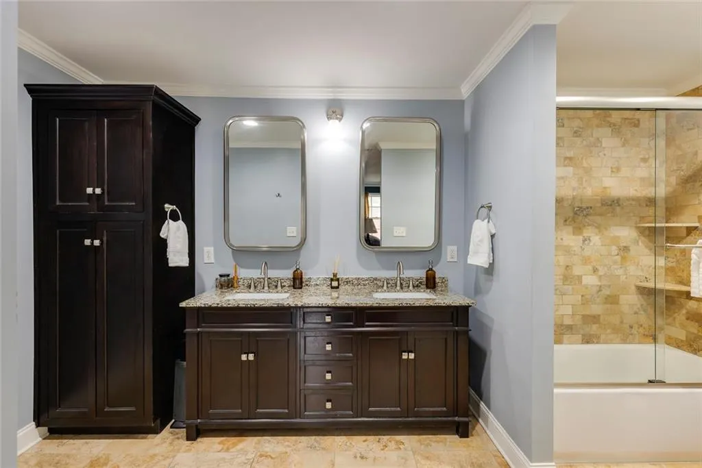 105 Jefferson Circle, Sandy Springs, Georgia 30328, 3 Bedrooms Bedrooms, ,2 BathroomsBathrooms,Residential,Sold,105 Jefferson Circle,7550296
