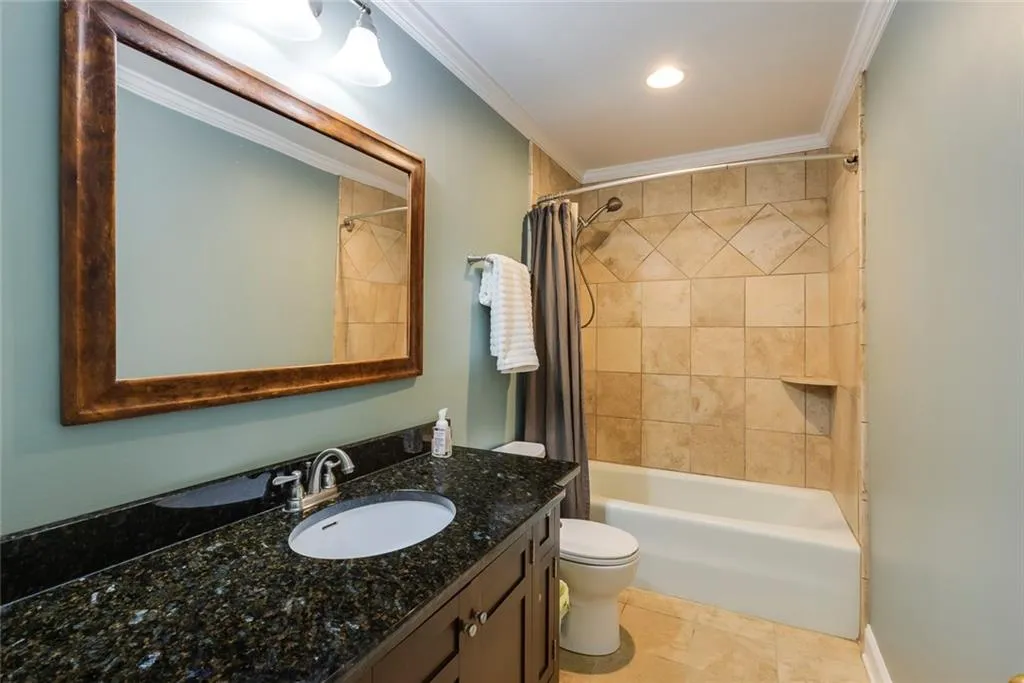 105 Jefferson Circle, Sandy Springs, Georgia 30328, 3 Bedrooms Bedrooms, ,2 BathroomsBathrooms,Residential,Sold,105 Jefferson Circle,7550296