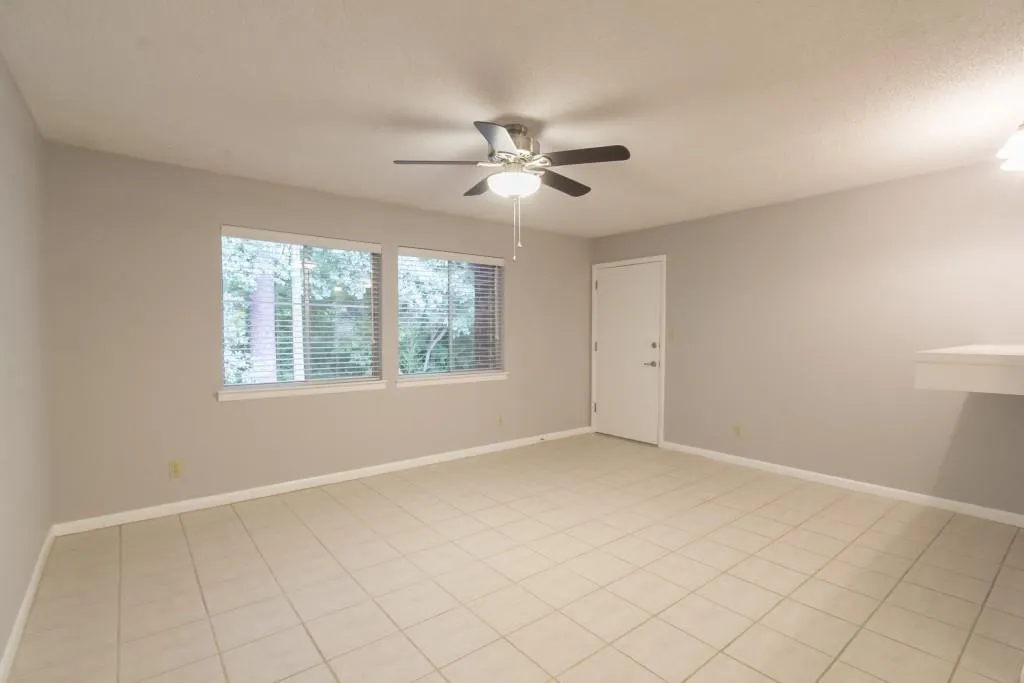 4266 Roswell Road Ne Unit G4, Atlanta, Georgia 30342, 3 Bedrooms Bedrooms, ,2 BathroomsBathrooms,Residential,Sold,4266 Roswell Road Ne Unit G4,5861690