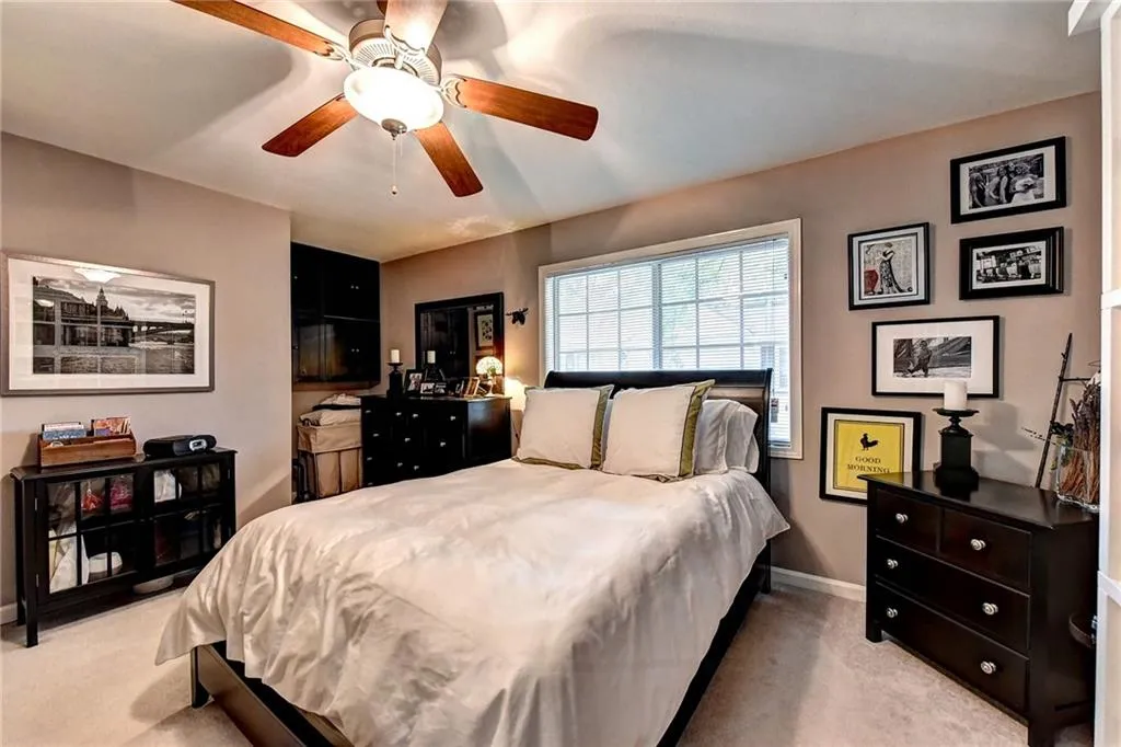 6940 Roswell Road Unit 22c, Sandy Springs, Georgia 30328, 2 Bedrooms Bedrooms, ,1 BathroomBathrooms,Residential,Sold,6940 Roswell Road Unit 22c,6585560