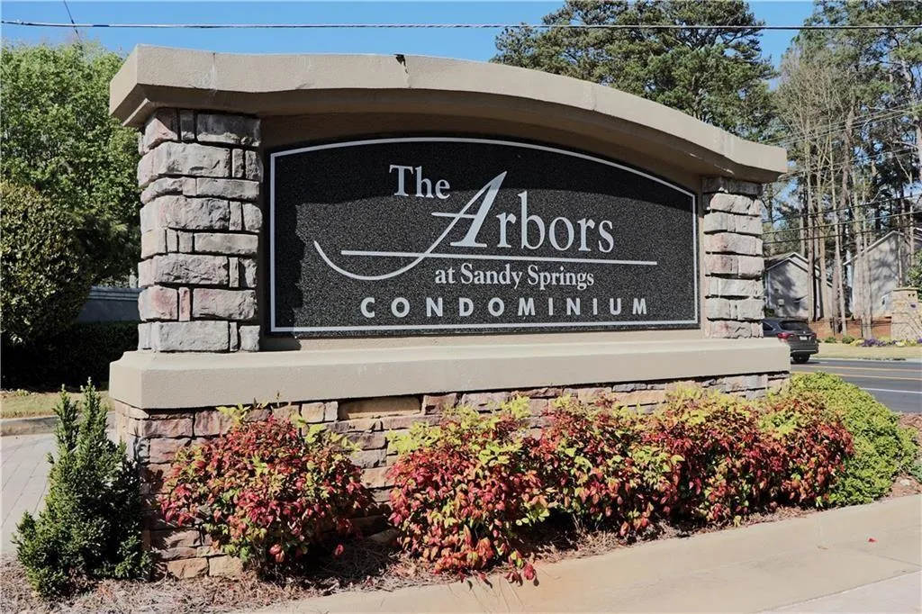 6940 Roswell Road Unit 22c, Sandy Springs, Georgia 30328, 2 Bedrooms Bedrooms, ,1 BathroomBathrooms,Residential,Sold,6940 Roswell Road Unit 22c,6585560