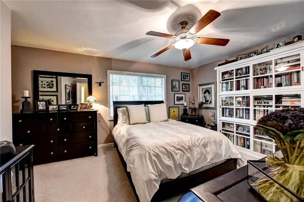 6940 Roswell Road Unit 22c, Sandy Springs, Georgia 30328, 2 Bedrooms Bedrooms, ,1 BathroomBathrooms,Residential,Sold,6940 Roswell Road Unit 22c,6585560