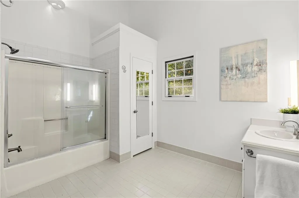 1054 Vista Trail Ne, Atlanta, Georgia 30324, 2 Bedrooms Bedrooms, ,2 BathroomsBathrooms,Residential,For Sale,1054 Vista Trail Ne,7669343