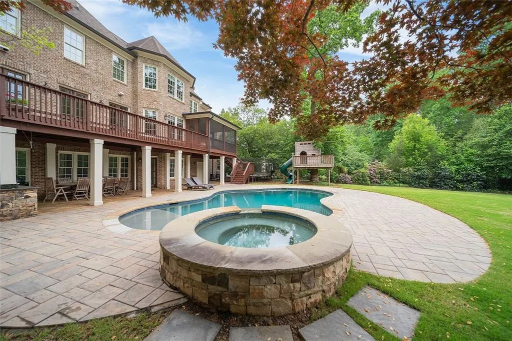 1740 Doncaster Drive Ne, Atlanta, Georgia 30309, 6 Bedrooms Bedrooms, ,6 BathroomsBathrooms,Residential,For Sale,1740 Doncaster Drive Ne,7652245