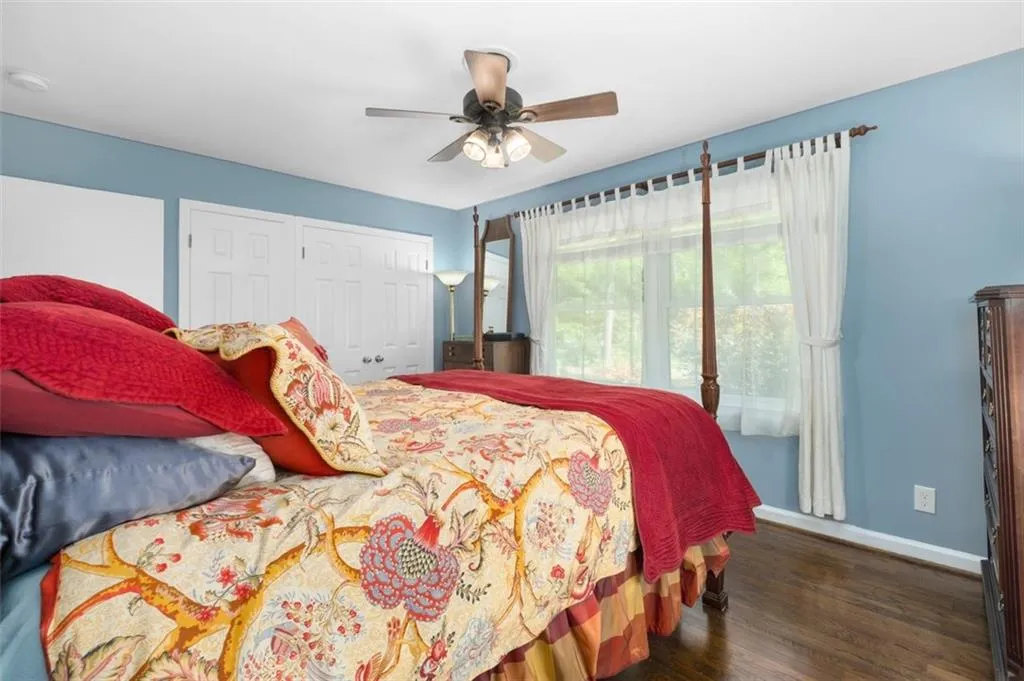 455 Windsor Parkway, Sandy Springs, Georgia 30342, 3 Bedrooms Bedrooms, ,2 BathroomsBathrooms,Residential,Sold,455 Windsor Parkway,7205314