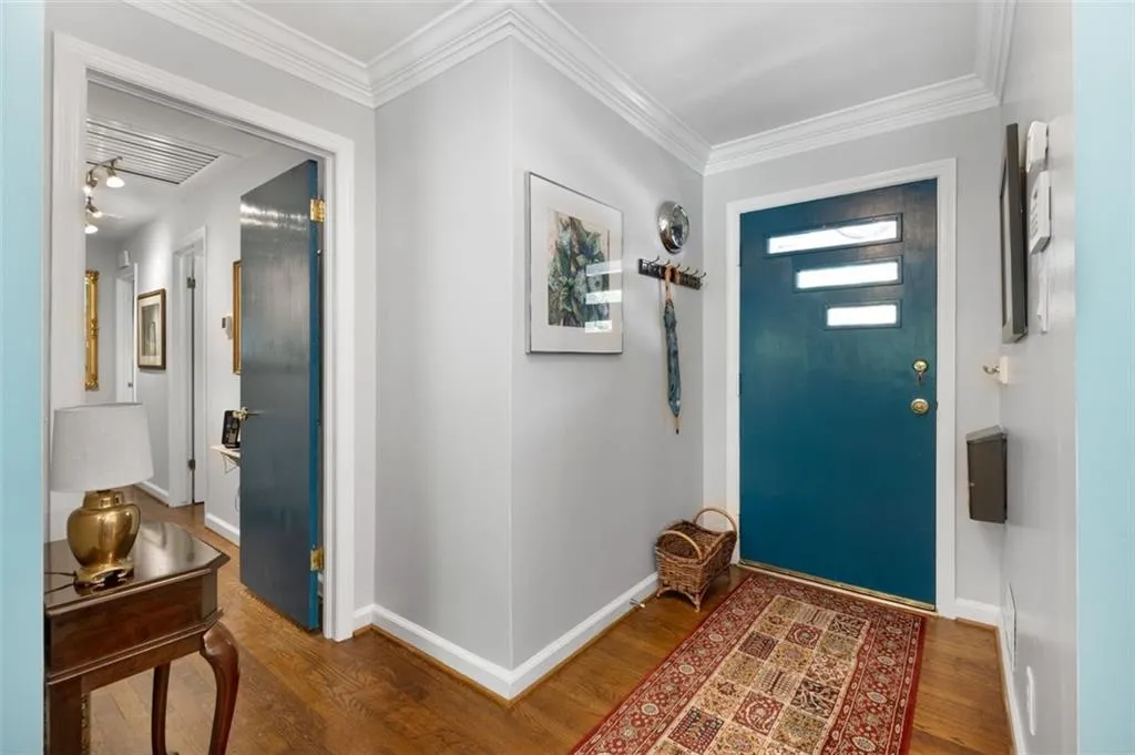 455 Windsor Parkway, Sandy Springs, Georgia 30342, 3 Bedrooms Bedrooms, ,2 BathroomsBathrooms,Residential,Sold,455 Windsor Parkway,7205314