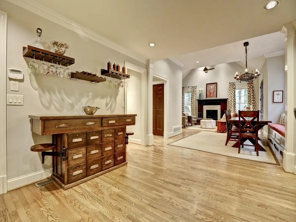 940 Ivy Falls Drive, Sandy Springs, Georgia 30328, 5 Bedrooms Bedrooms, ,4 BathroomsBathrooms,Residential,Sold,940 Ivy Falls Drive,5526038