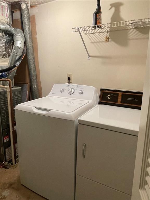 8866 Long Beach Circle, Sandy Springs, Georgia 30350, 2 Bedrooms Bedrooms, ,2 BathroomsBathrooms,Residential,Sold,8866 Long Beach Circle,7301721