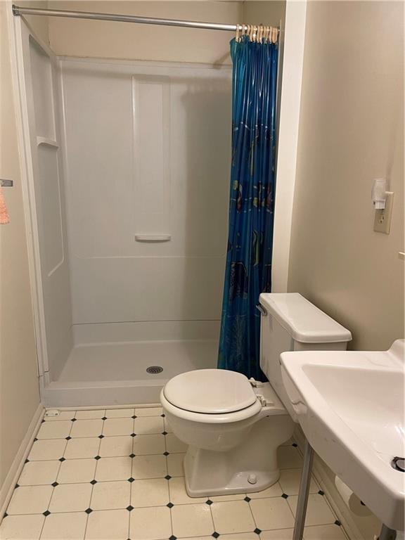 8866 Long Beach Circle, Sandy Springs, Georgia 30350, 2 Bedrooms Bedrooms, ,2 BathroomsBathrooms,Residential,Sold,8866 Long Beach Circle,7301721