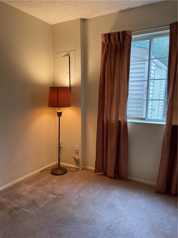 8866 Long Beach Circle, Sandy Springs, Georgia 30350, 2 Bedrooms Bedrooms, ,2 BathroomsBathrooms,Residential,Sold,8866 Long Beach Circle,7301721