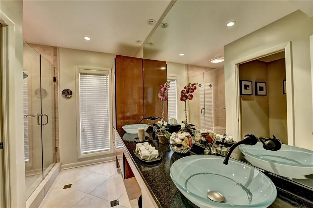 8955 Ridgemont Drive Ne, Sandy Springs, Georgia 30350, 5 Bedrooms Bedrooms, ,4 BathroomsBathrooms,Residential,Sold,8955 Ridgemont Drive Ne,6854546