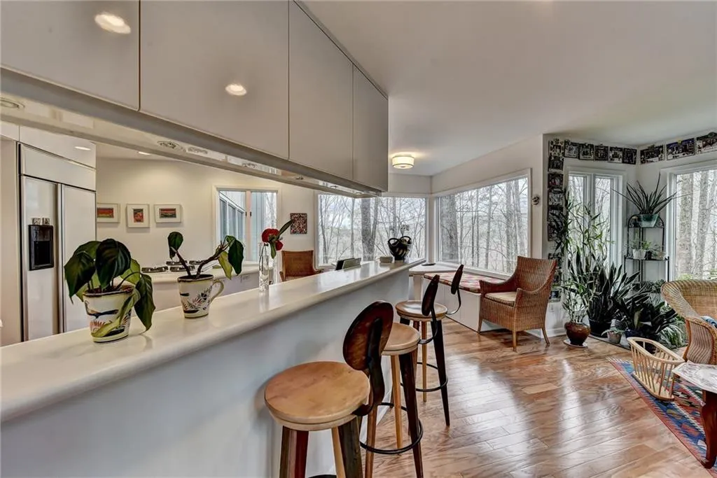 8955 Ridgemont Drive Ne, Sandy Springs, Georgia 30350, 5 Bedrooms Bedrooms, ,4 BathroomsBathrooms,Residential,Sold,8955 Ridgemont Drive Ne,6854546