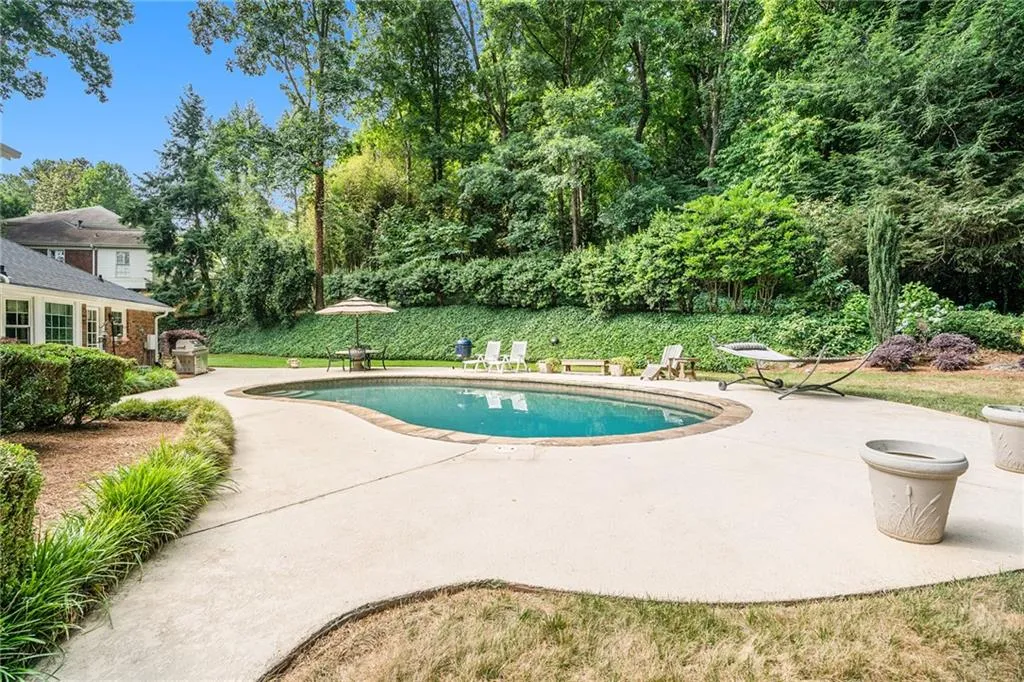 6140 Riverwood Drive, Atlanta, Georgia 30328, 5 Bedrooms Bedrooms, ,4 BathroomsBathrooms,Residential,Sold,6140 Riverwood Drive,7425626