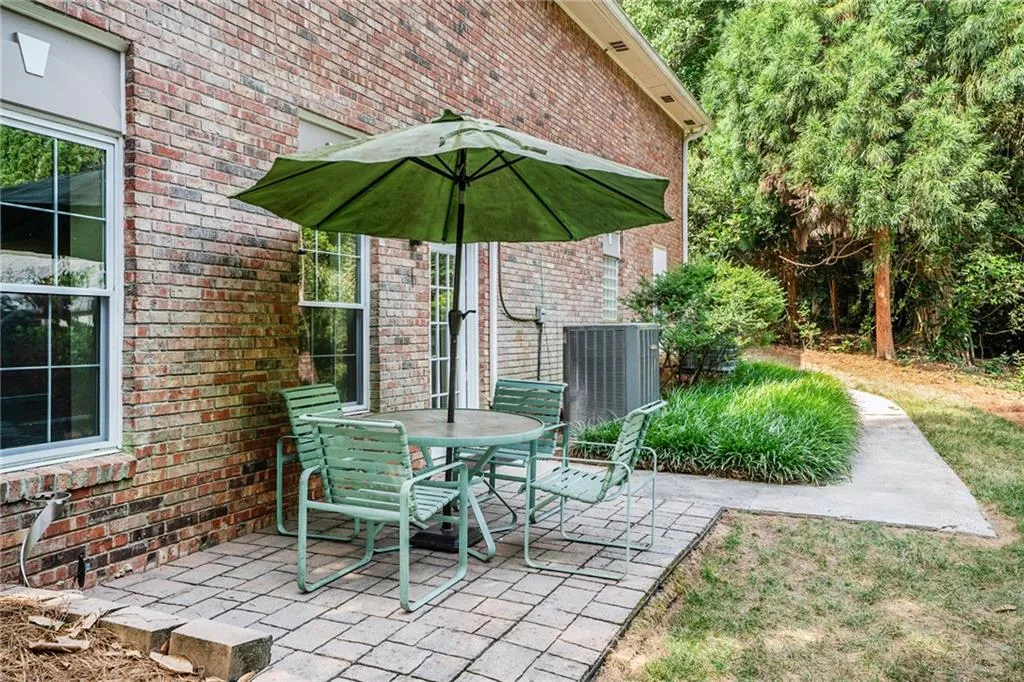 6140 Riverwood Drive, Atlanta, Georgia 30328, 5 Bedrooms Bedrooms, ,4 BathroomsBathrooms,Residential,Sold,6140 Riverwood Drive,7425626