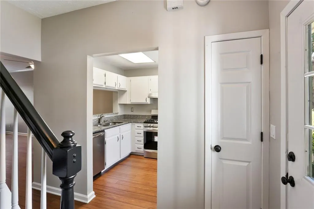 1304 Wedgewood Court, Sandy Springs, Georgia 30350, 2 Bedrooms Bedrooms, ,2 BathroomsBathrooms,Residential,Sold,1304 Wedgewood Court,6541887