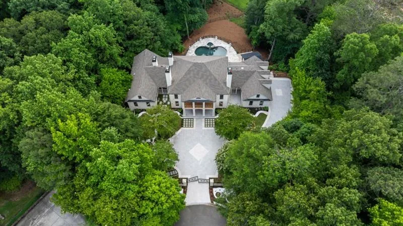 1430 N Harris Ridge, Atlanta, Georgia 30327, 7 Bedrooms Bedrooms, ,7 BathroomsBathrooms,Residential,For Sale,1430 N Harris Ridge,7655277