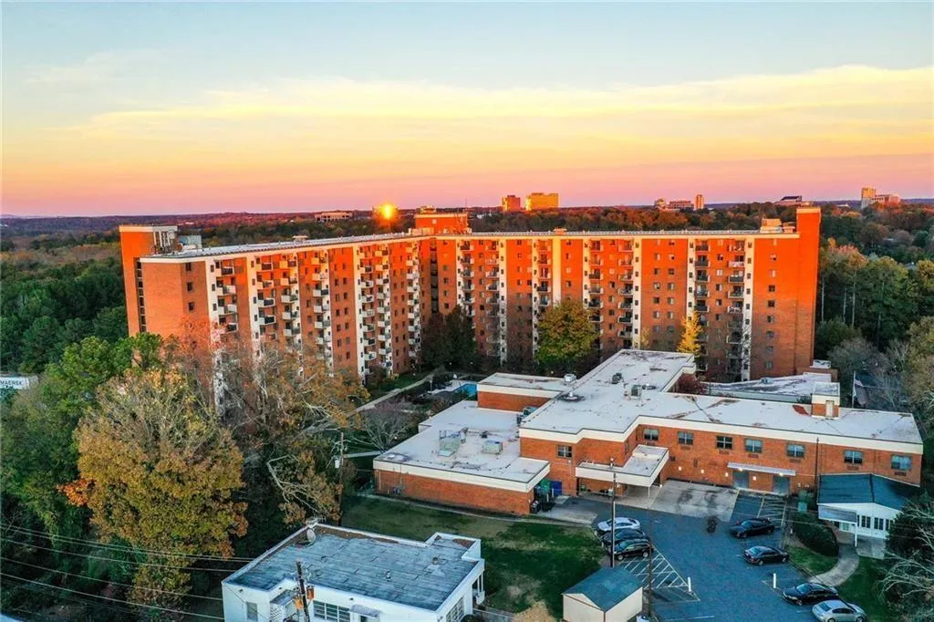 300 Johnson Ferry Road Unit A612, Atlanta, Georgia 30328, 1 Bedroom Bedrooms, ,1 BathroomBathrooms,Residential,Sold,300 Johnson Ferry Road Unit A612,7381843