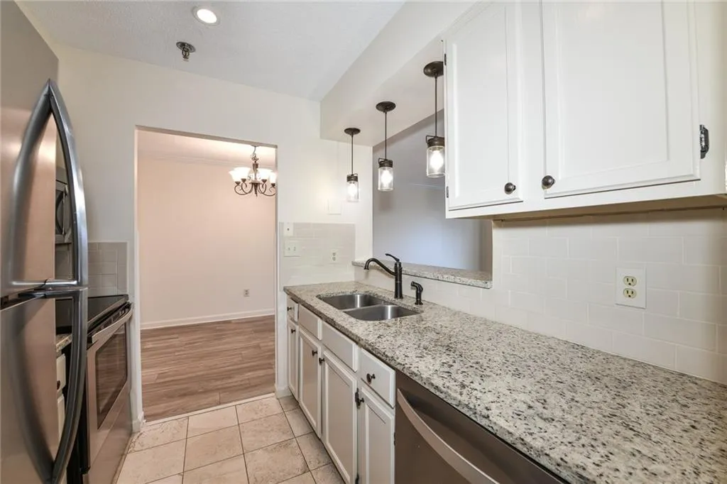 300 Johnson Ferry Road Unit A612, Atlanta, Georgia 30328, 1 Bedroom Bedrooms, ,1 BathroomBathrooms,Residential,Sold,300 Johnson Ferry Road Unit A612,7381843