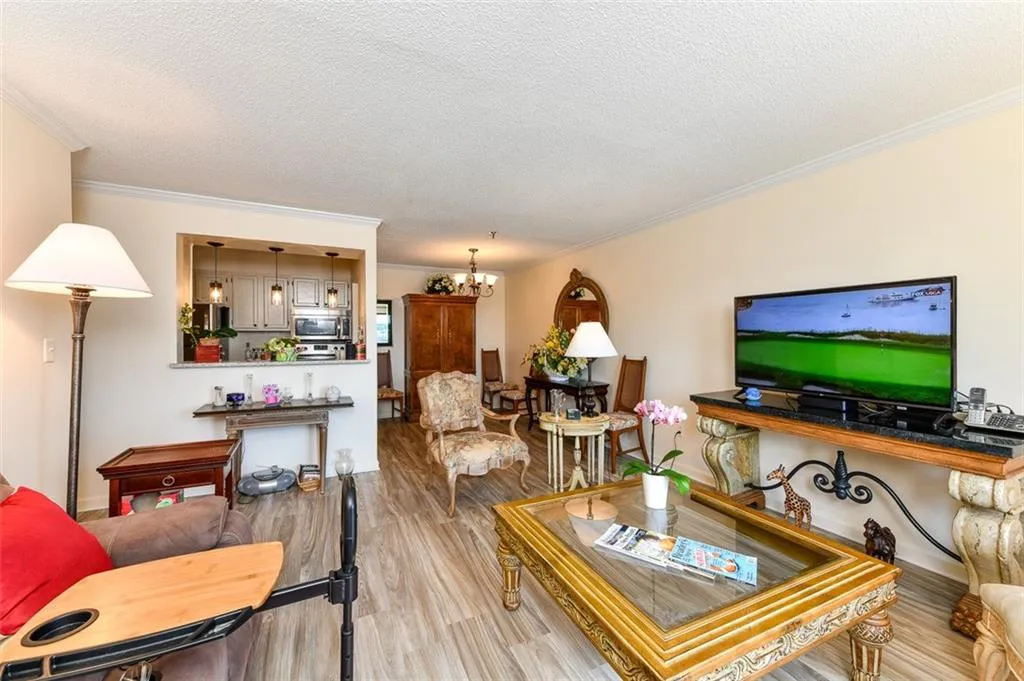 300 Johnson Ferry Road Unit A612, Atlanta, Georgia 30328, 1 Bedroom Bedrooms, ,1 BathroomBathrooms,Residential,Sold,300 Johnson Ferry Road Unit A612,7381843