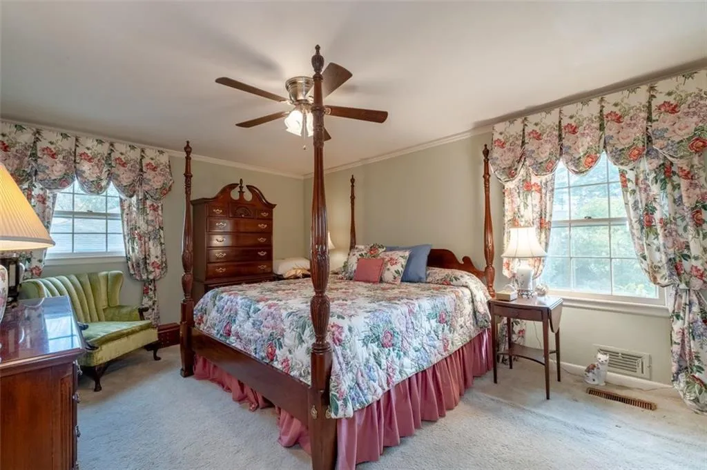 4845 Lansbury Drive, Sandy Springs, Georgia 30342, 5 Bedrooms Bedrooms, ,3 BathroomsBathrooms,Residential,Sold,4845 Lansbury Drive,7491155