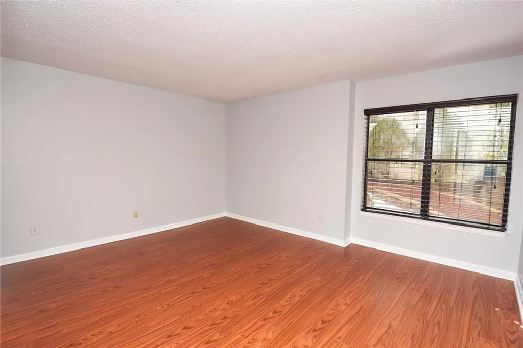 1203 Old Hammond Chase, Sandy Springs, Georgia 30350, 3 Bedrooms Bedrooms, ,2 BathroomsBathrooms,Residential,Sold,1203 Old Hammond Chase,5925513