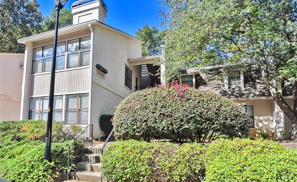 1203 Old Hammond Chase, Sandy Springs, Georgia 30350, 3 Bedrooms Bedrooms, ,2 BathroomsBathrooms,Residential,Sold,1203 Old Hammond Chase,5925513