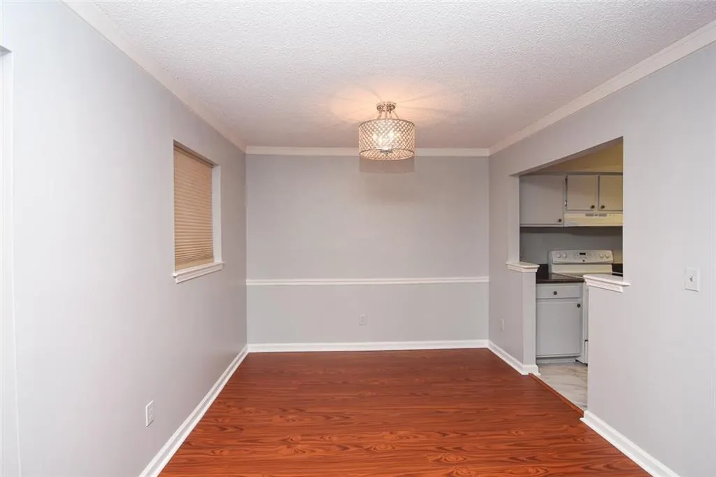 1203 Old Hammond Chase, Sandy Springs, Georgia 30350, 3 Bedrooms Bedrooms, ,2 BathroomsBathrooms,Residential,Sold,1203 Old Hammond Chase,5925513