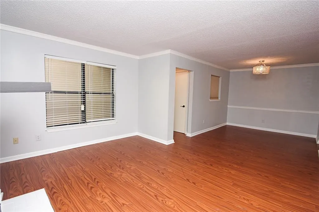 1203 Old Hammond Chase, Sandy Springs, Georgia 30350, 3 Bedrooms Bedrooms, ,2 BathroomsBathrooms,Residential,Sold,1203 Old Hammond Chase,5925513