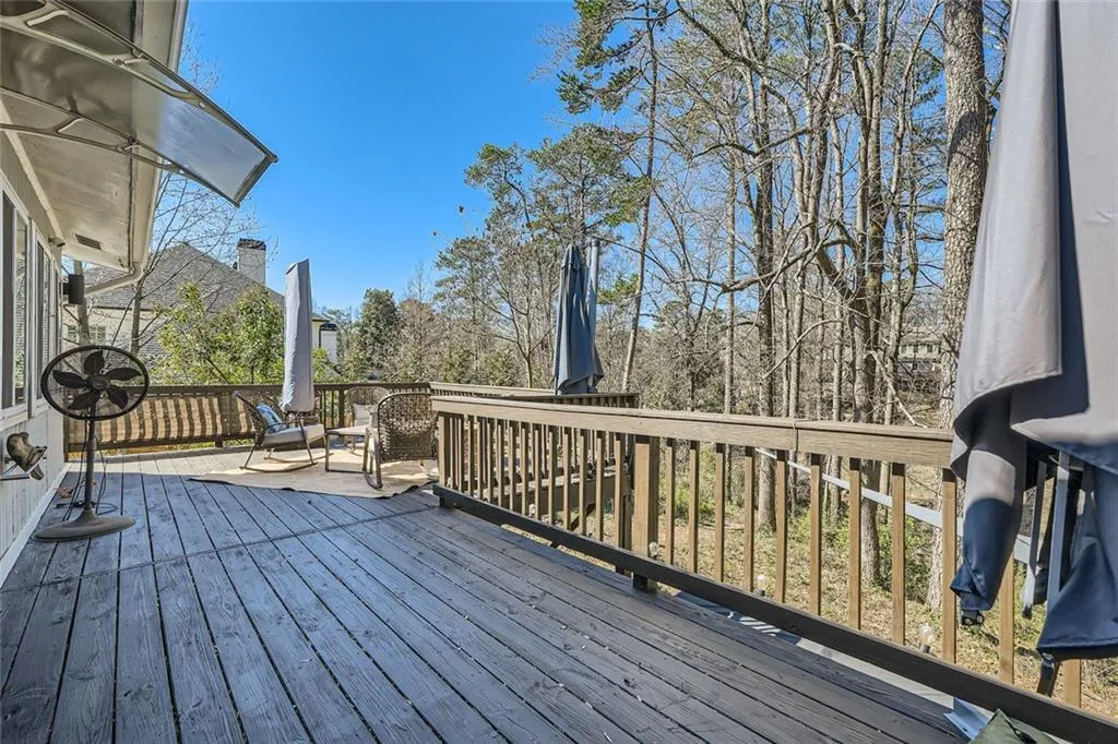 5890 Kayron Drive, Atlanta, Georgia 30328, 4 Bedrooms Bedrooms, ,3 BathroomsBathrooms,Residential,Sold,5890 Kayron Drive,7532322