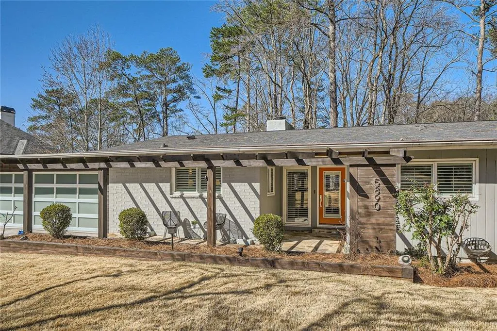 5890 Kayron Drive, Atlanta, Georgia 30328, 4 Bedrooms Bedrooms, ,3 BathroomsBathrooms,Residential,Sold,5890 Kayron Drive,7532322