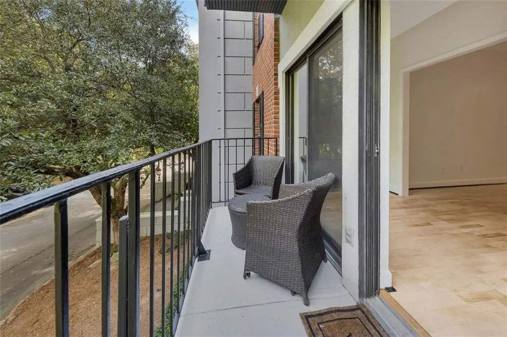 3071 Lenox Road Ne Unit 16, Atlanta, Georgia 30324, 2 Bedrooms Bedrooms, ,2 BathroomsBathrooms,Residential,For Sale,3071 Lenox Road Ne Unit 16,7640314
