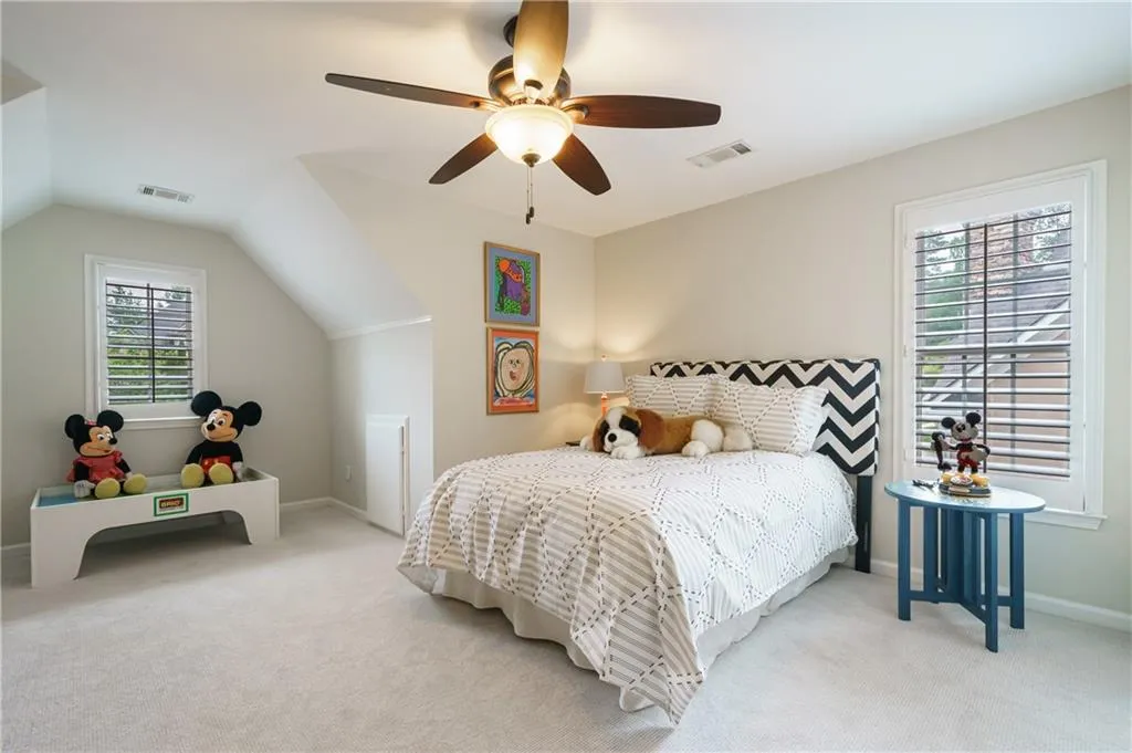 705 Hunting View Point, Sandy Springs, Georgia 30328, 4 Bedrooms Bedrooms, ,3 BathroomsBathrooms,Residential,Sold,705 Hunting View Point,6912842