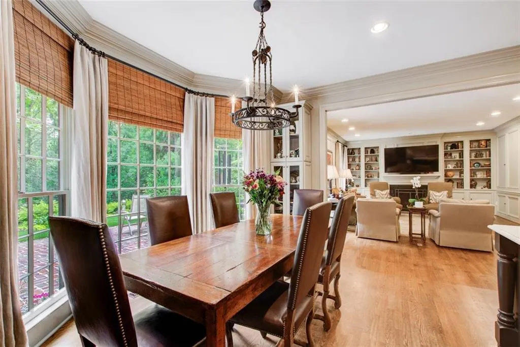 Eat in kitchen that opens to the fireside keeping room.