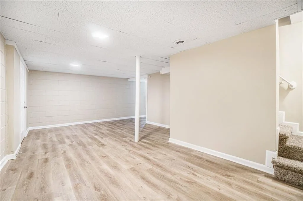 869 Capitol View Avenue Nw, Atlanta, Georgia 30318, 5 Bedrooms Bedrooms, ,2 BathroomsBathrooms,Residential,For Sale,869 Capitol View Avenue Nw,7545654