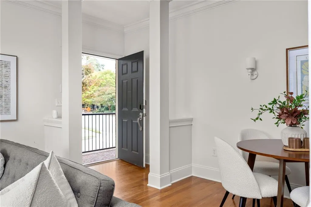 6430 Chariot Street, Atlanta, Georgia 30328, 2 Bedrooms Bedrooms, ,2 BathroomsBathrooms,Residential,Sold,6430 Chariot Street,7673562