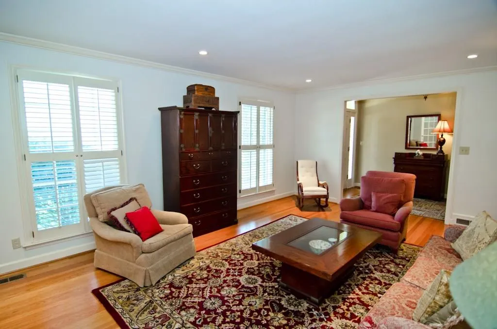 481 King Road Nw, Atlanta, Georgia 30342, 6 Bedrooms Bedrooms, ,4 BathroomsBathrooms,Residential,Sold,481 King Road Nw,5649642