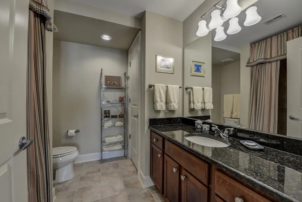 200 River Vista Drive Unit 634, Atlanta, Georgia 30339, 2 Bedrooms Bedrooms, ,2 BathroomsBathrooms,Residential,Sold,200 River Vista Drive Unit 634,5681235