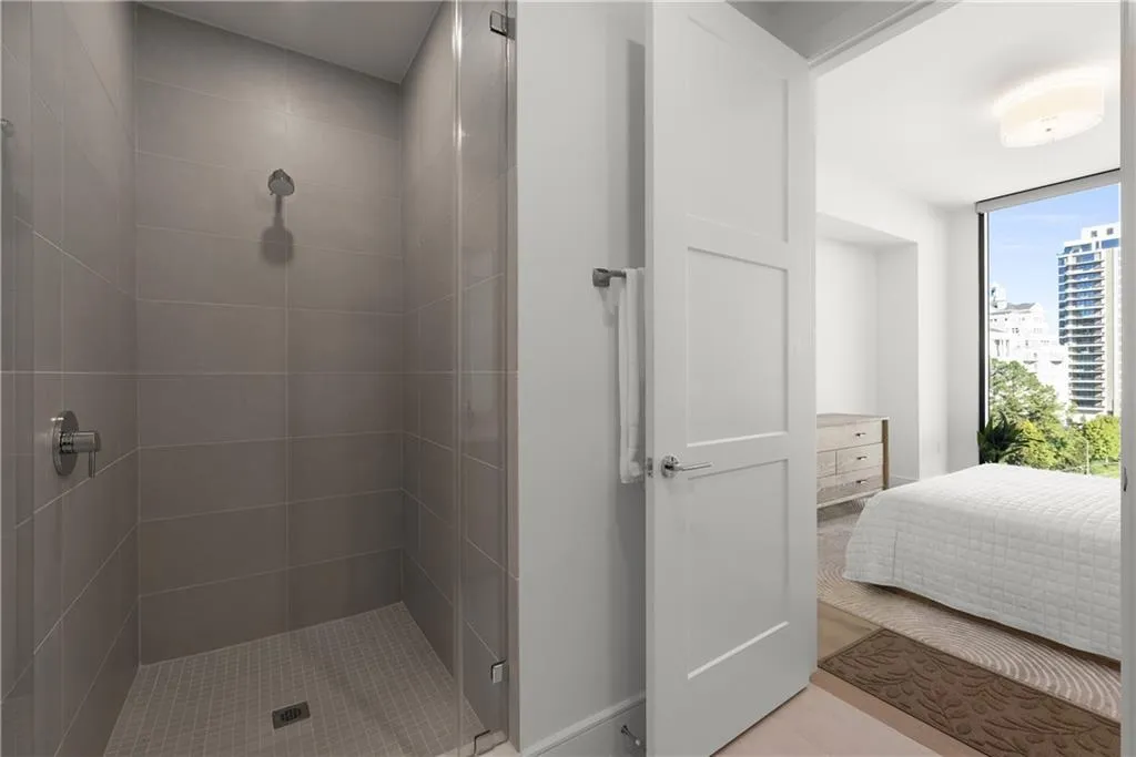 2425 Peachtree Road Ne Unit 902, Atlanta, Georgia 30305, 2 Bedrooms Bedrooms, ,3 BathroomsBathrooms,Residential,For Sale,2425 Peachtree Road Ne Unit 902,7666794