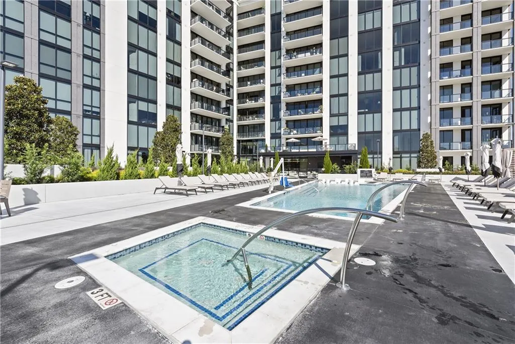 2425 Peachtree Road Ne Unit 902, Atlanta, Georgia 30305, 2 Bedrooms Bedrooms, ,3 BathroomsBathrooms,Residential,For Sale,2425 Peachtree Road Ne Unit 902,7666794