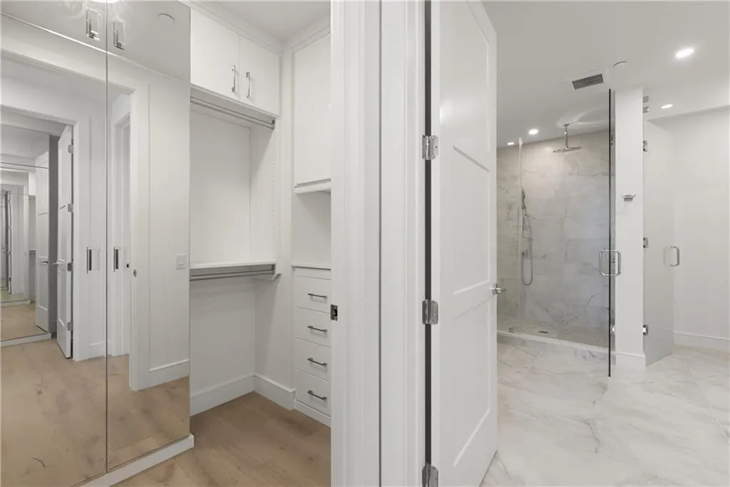 2425 Peachtree Road Ne Unit 902, Atlanta, Georgia 30305, 2 Bedrooms Bedrooms, ,3 BathroomsBathrooms,Residential,For Sale,2425 Peachtree Road Ne Unit 902,7666794