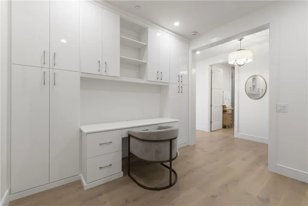 2425 Peachtree Road Ne Unit 902, Atlanta, Georgia 30305, 2 Bedrooms Bedrooms, ,3 BathroomsBathrooms,Residential,For Sale,2425 Peachtree Road Ne Unit 902,7666794